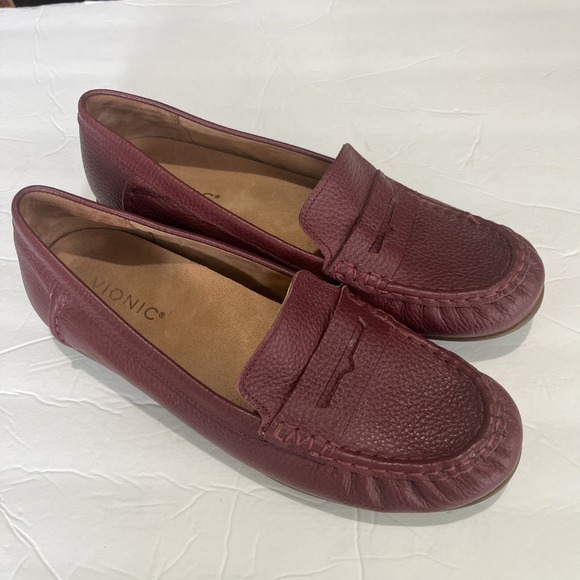 Vionic Marcy Womens US 10 Burgundy Red Leather Slip On Loafer Shoes Comfy Preppy - Picture 1 of 16